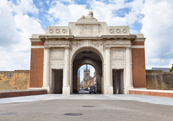 Obraz premium Menin Gate - World War I memorial in Ypres