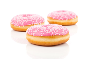 Obraz na płótnie Canvas Pink Donut Isolated On White Background