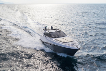 Motor yacht, rio yacht, fast yacht, italy