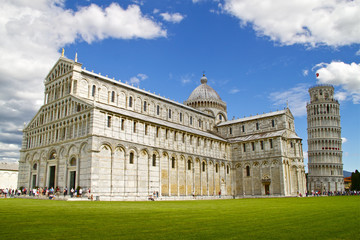 The leaning tower of Pisa, Italy