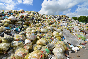 Obraz na płótnie Canvas Müll, Plastik, Deponie, Recycling, Wertstoff, Entsorgung