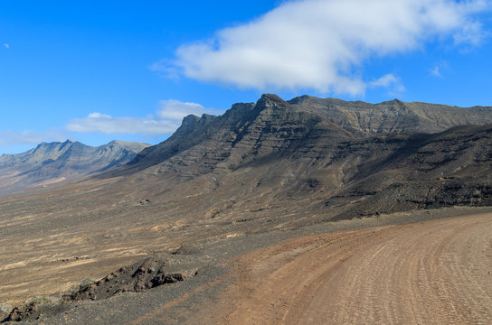 Unpaved road to Cofete beach, Fuerteventura, Canary Islands