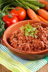 ragù alla bolognese - tradizionale ricetta italiana