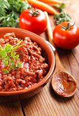 ragù alla bolognese - tradizionale ricetta italiana