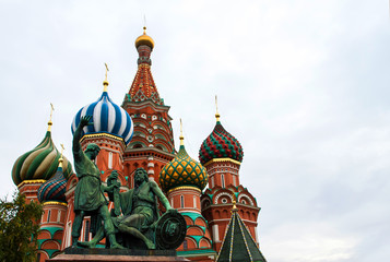 Fototapeta na wymiar St Basil Cathedral in Moscow.