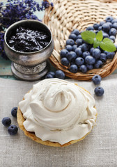 Pavlova with blueberries