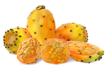 Kaktusfeigen orange - gelb, isoliert