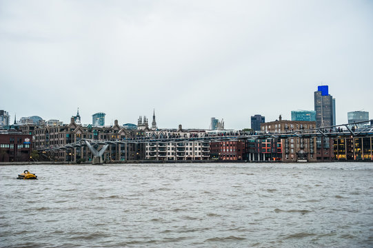 Millennium Bridge, Londra