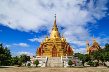 Fototapeta na wymiar Golden Pagoda in Temple, Thailand