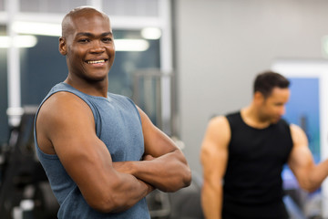 Fototapeta na wymiar young african american man in gym