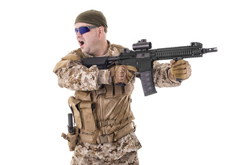 Fototapeta premium Soldier in uniform, ready to fight