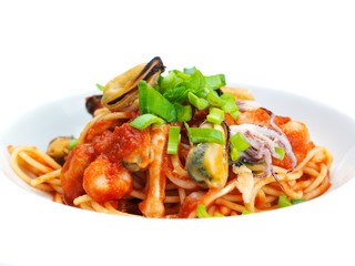 Pasta with shrimps, herbs and mashrooms