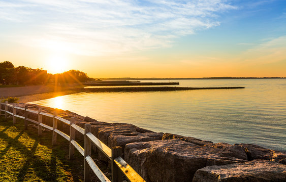 Fototapeta Sunrise at a scenic beach