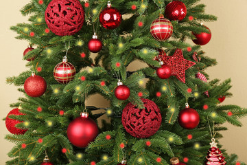 Obraz na płótnie Canvas Decorated Christmas tree closeup