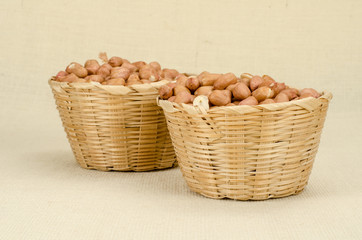 Raw peanuts