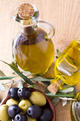 olives with virgin oil