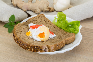 Sandwich with egg