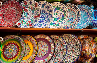 Classical Turkish ceramics on the market