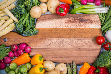 fresh veegetables and chopping board