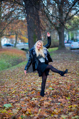 Mädchen im Herbst