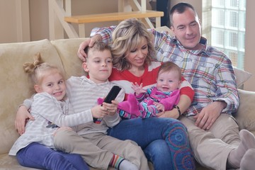 Obraz premium happy young family at home