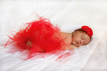 Black newborn baby sleeping © Vitalinka