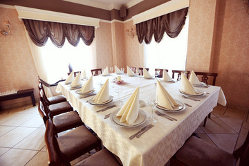restaurant Wedding table  yellow room