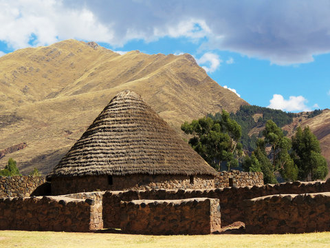 Maison traditionnelles de Raqchi, P&eacute;rou