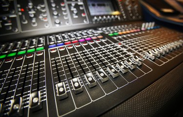sound equipment,mixer,equalizer,amplifier