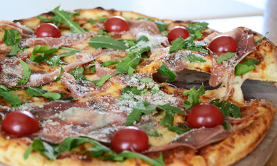 Arugula Pizza and Cherry