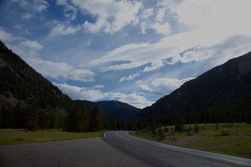 Fototapeta premium Mountain Road