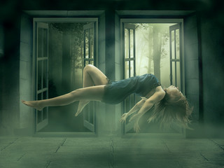 Levitation portrait young woman in her house - obrazy, fototapety, plakaty