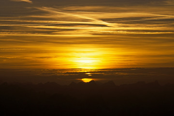 Sonenuntergang in den Alpen