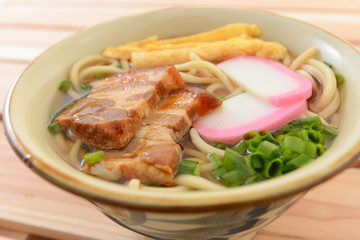 美味しそうな沖縄そば