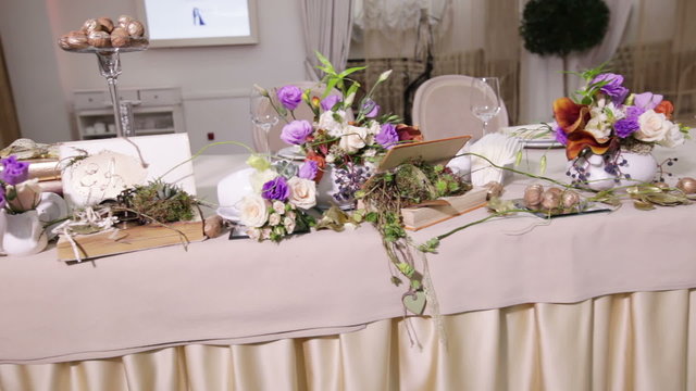 Decor Table with flower