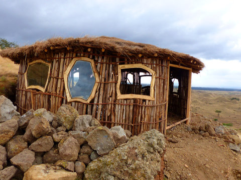 Hadzda H&uuml;tte in Mangola Tansania Afrika