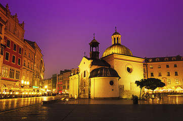 Fototapeta na wymiar St. Wojciech church at night