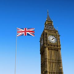 Fototapeta na wymiar London, Big Ben mit Nationalflagge