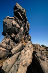 Bizarre Felsformation - die Teufelsmauer im Harz