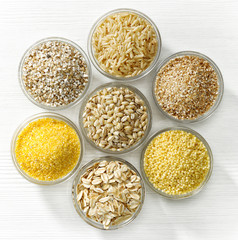 various types of cereal grains