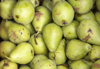 background of ripe yellow pears