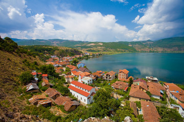 Le village de Lin, lac d'Ohrid, Albanie
