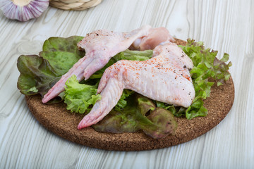 Raw chicken wings