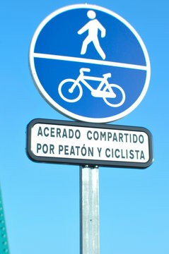 Se&ntilde;al circular para peatones y ciclistas