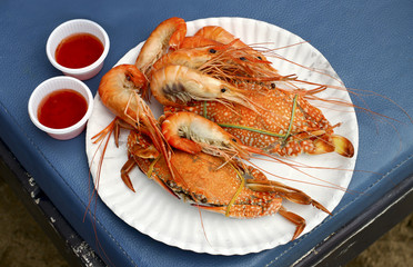 Cooked crab and prawn