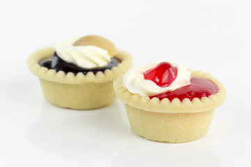 tart vanilla cream on white background