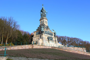 Fototapeta na wymiar Rüdesheim, Niederwalddenkmal (November 2014)