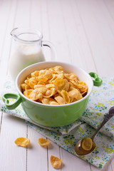 Cornflakes in bowl