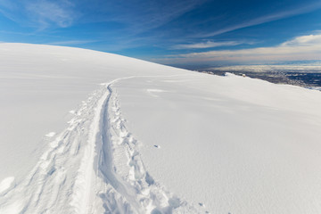 Mountaineering in fresh snow