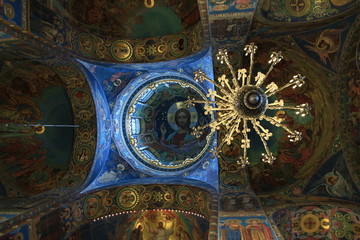 Fototapeta na wymiar plafond_cathédrale_russe